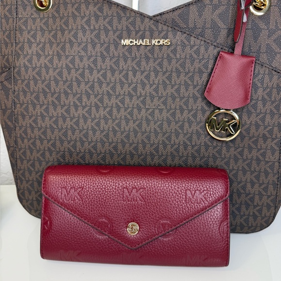 ‼️ 2pc Michael Kors Set ‼️ Jet Set Travel Chain Tote & Wallet Dark Cherry MK NWT - Picture 9 of 16